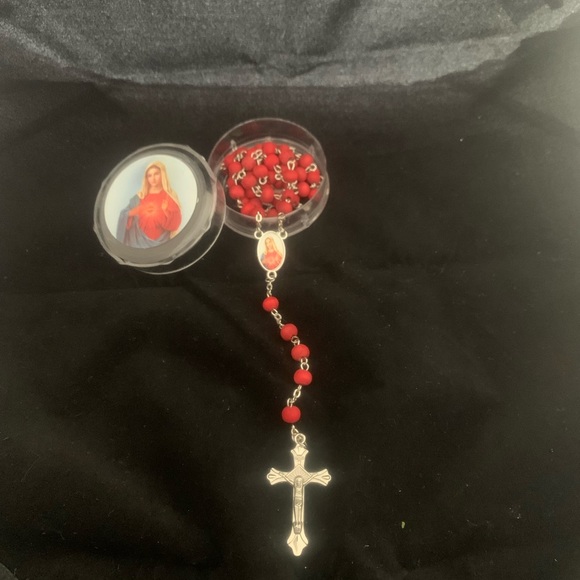 Rose scented Olive Wood Rosary Beads from Jerusalem - Picture 2 of 6